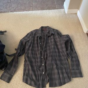 Untuckit Shirt